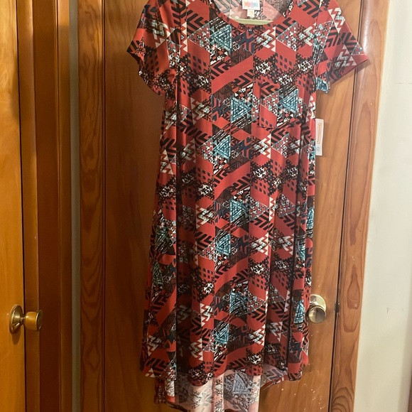 LuLaRoe Carly - Picture 1 of 5